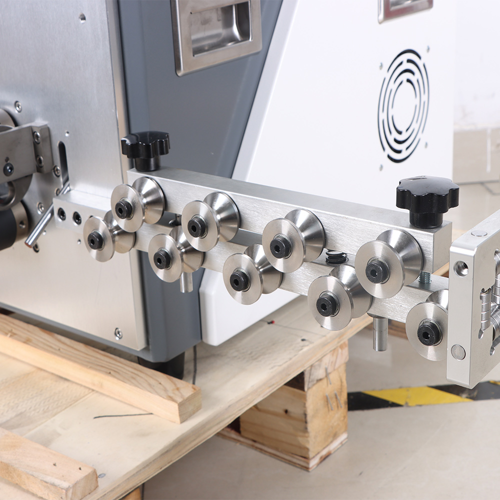 HS-650-70P Computer Wire Stripping Machine